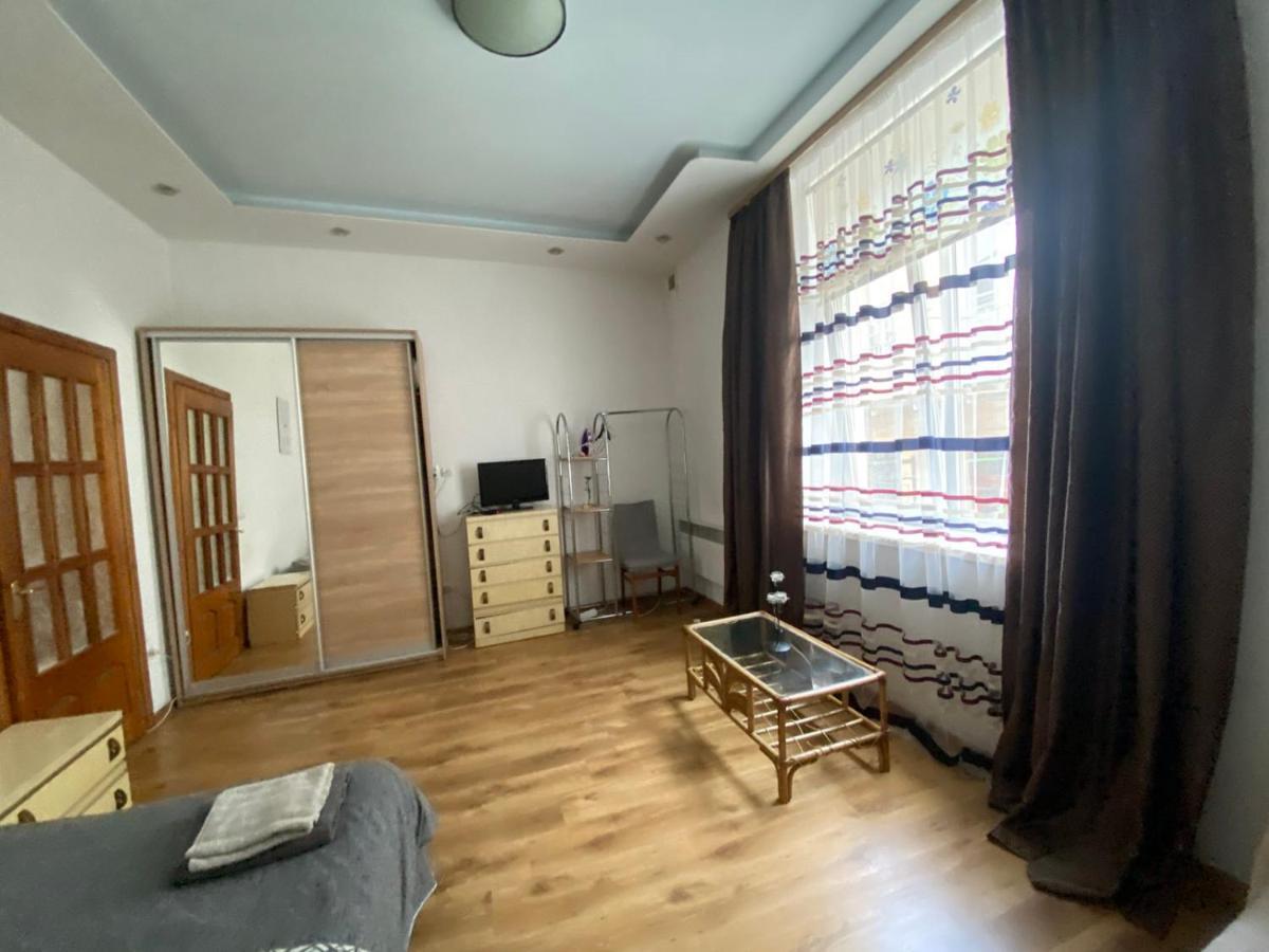 Pid Vysokym Zamkom Lviv Luaran gambar